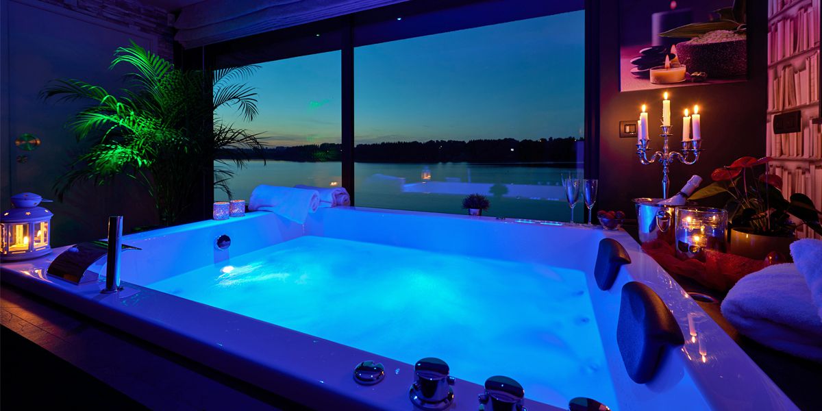 jacuzzi jacuzzi